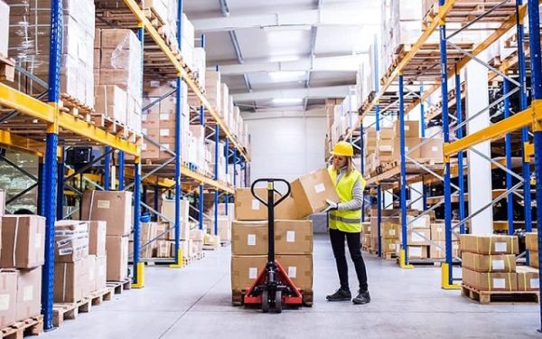 Nhận hàng hóa xuất nhập khẩu