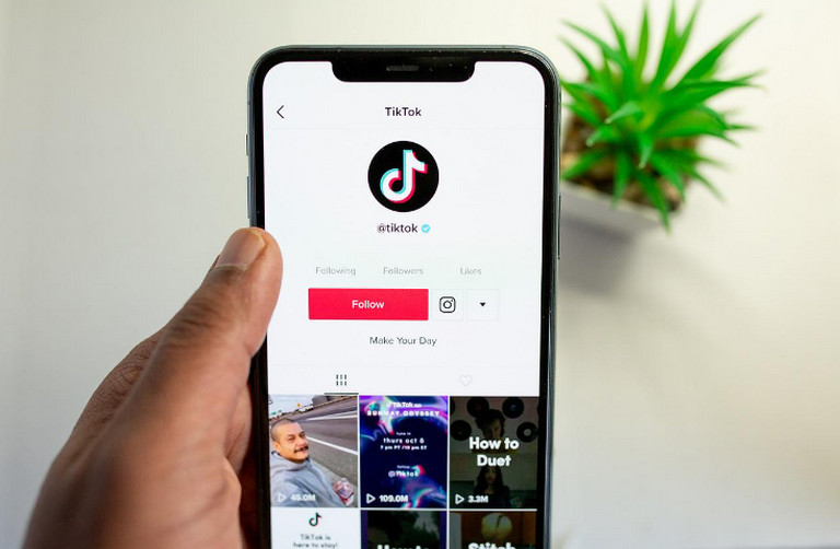 Quá trình và cách hủy follow trên TikTok khá đơn giản và nhanh chóng
